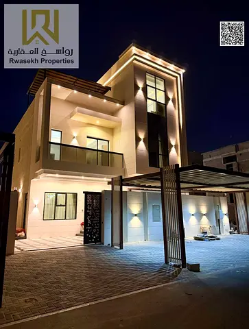 Modern Ultra-Luxury Villa with 4 Kitchens & Premium Décor