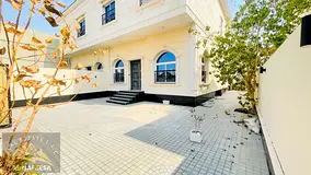 Exquisite 3BR Semi-Indep✨ Exquisite 3-Bedroom Semi-Independent Corner Villa ✨