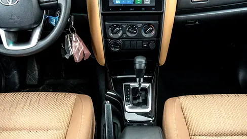 Toyota Fortuner, миниатюра 15