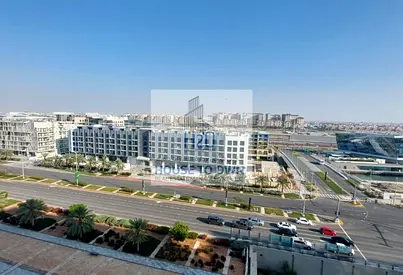 Prime Highway View Community Excellent Location