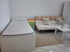Bed Space for Lady
