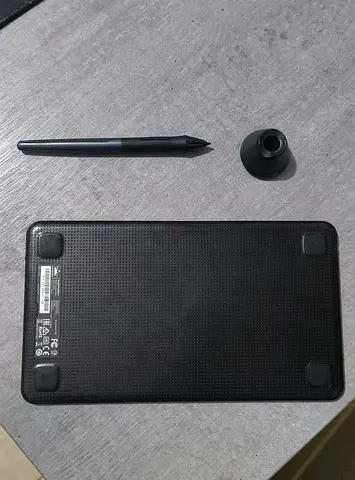 HUION H640P GRAPHICS TABLET