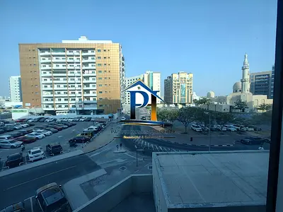 CHILLER FREE | PRIME LOCATION || CLOSE TO RTA BUS || LUXURIOUS 2BHK APARTMENT AVAILABLE WITH 2 WASHROOM ONE MASTER WITH GYM POOL AND PARKING......