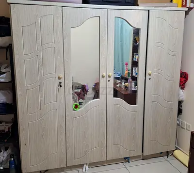 4-door Wardrobe with Mirrors - Light Wood Finish