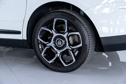 2024 ROLLS-ROYCE CULLINAN — миниатюра 14