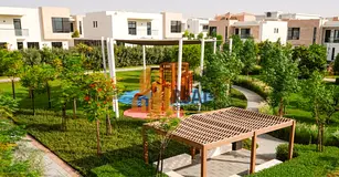 Luxurious spacious 2 bedroom Townhouse with maid room // All Amenities