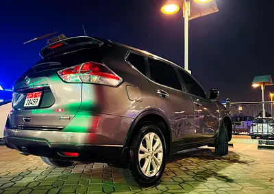 2015 Nissan X-TRAIL — фото 1