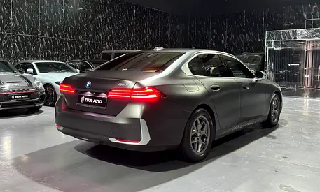 صورة مصغرة 4 لـ 2025 BMW 5-SERIES