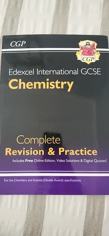 Edexcel International GCSE Chemistry Complete Revision & Practice (CGP)
