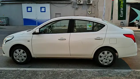 2023 Nissan SUNNY 照片 5