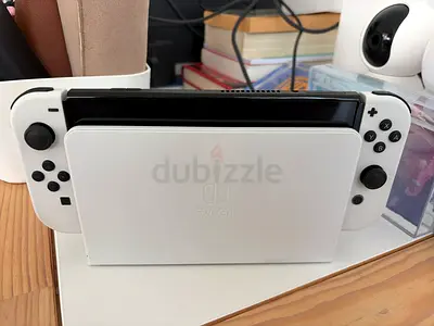 Nintendo Switch OLED White with Joy-Con (Good Condition)