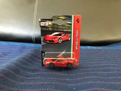 Maisto Evolution Ferrari 488 GTB 1:64 Die-Cast Model