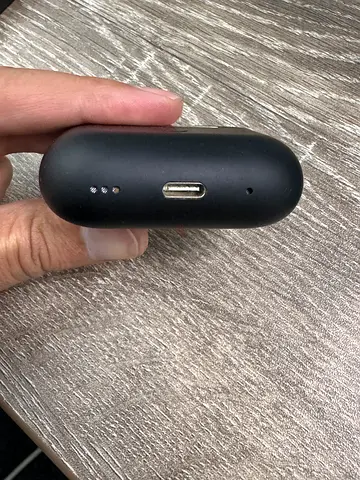 Black AirPods Pro Wireless Charging Case