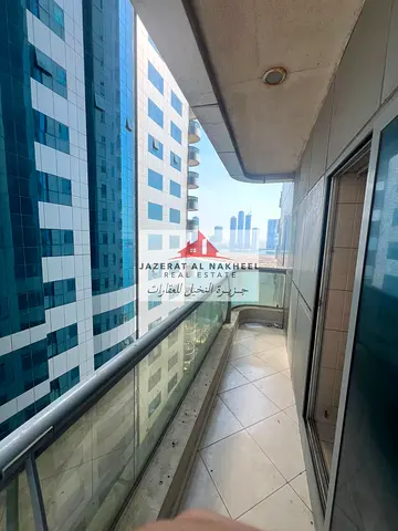 للبيع ثلاث غرف وصاله مع غرفه خادمه بالخان باطلاله جانبيه ع بحر الخان بالاضافه الى خدمات البرج من جيم ومسبح امن ع مدار 24 ساعه كمرات للامان بمنطقه ممتا