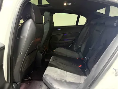 2017 Jaguar XE 缩略图 14