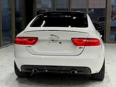2017 Jaguar XE 缩略图 4