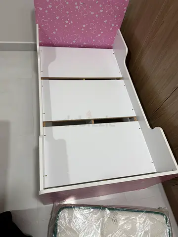 White and Pink Baby Crib/Daybed with Heart Print Headboard