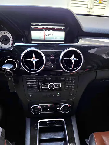 2014 Mercedes-BENZ GLK — миниатюра 16