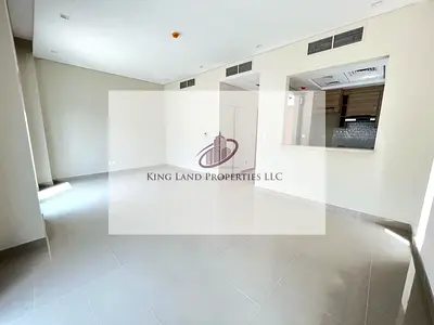 مناظر خلابة تاون هاوس بثلاث غرف نوم متاح للإيجار الزاهية