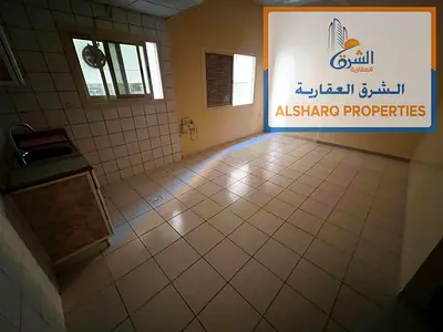 Spacious studio apartment in Al Nuaimiya 1, next to Al Ain Hotel. Central air conditioning and owner-maintenance included. Easy access to Sharjah, Dub