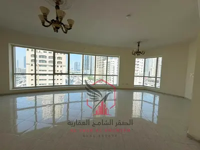 شقة مميزة بتشطيب حديث ومساحات واسعة،تكيف مجاني وجيم ومسبح مجاني، مع سهولة الوصول إلى دبي.