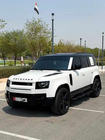 Pristine 2020 Land Rover Defender 110 HSE | GCC Specs | Full Service History