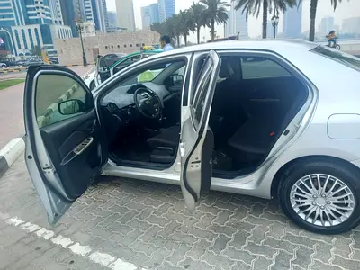 صورة 5 لـ 2010 Toyota YARIS
