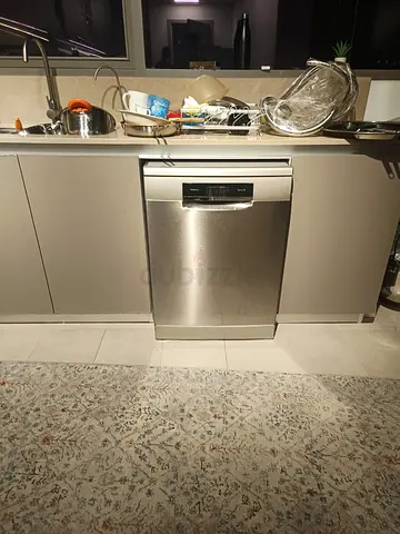 Bosch Series8 Stainless steel freestanding dishwasher - good working condition