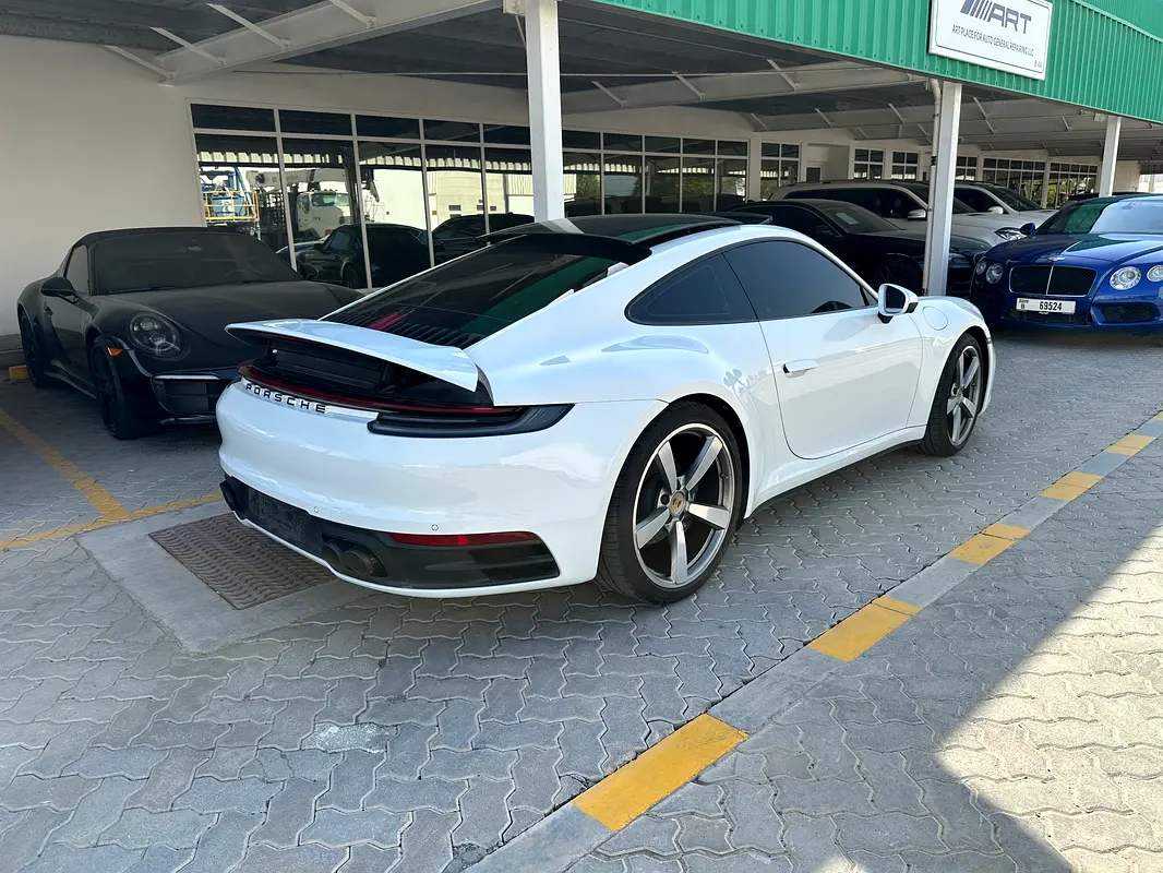 بورشه 911 2024