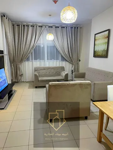 شامل جميع الفواتير والانترنت والباركينج | غرفه وصاله | 2 حمام | بلكونه | مساحه كبيره