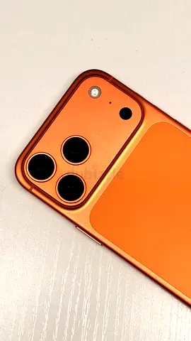 Iphone17 pro max 256 under warranty