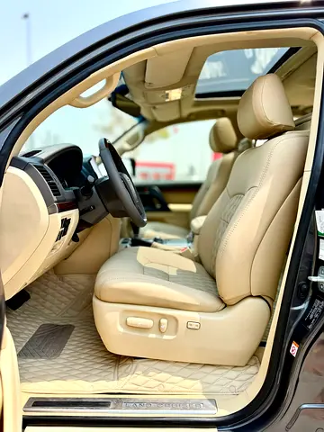 صورة 11 لـ 2017 Toyota LAND CRUISER