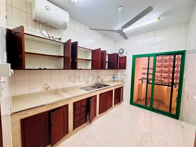 Spacious Furnished Family Room with Private Balcony – Bur Dubai