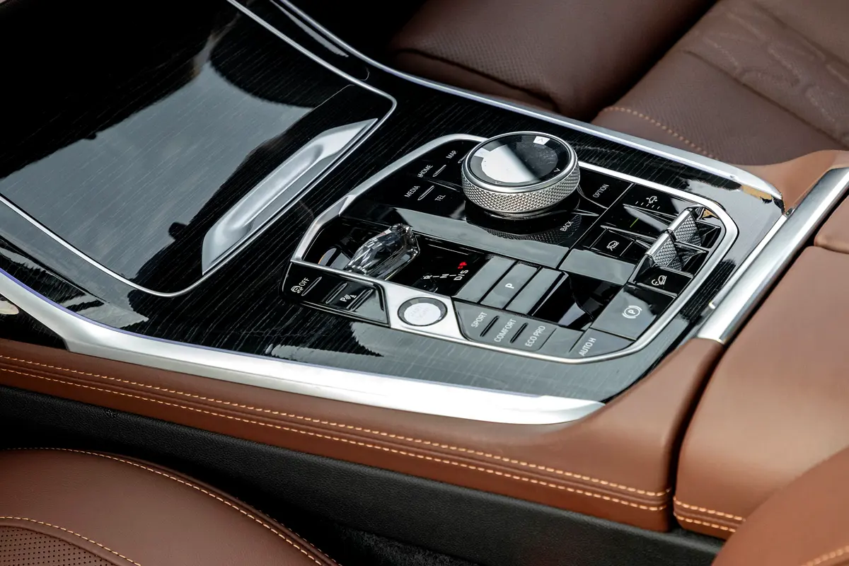 BMW X7 2024