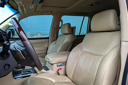 2015 Lexus LX-SERIES 照片 11