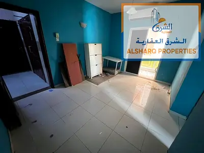 غرفه وصاله تكيف مركزي بنايه عائلات صيانه ع المالك تسهيلا بالدفعات تقسيمات مريحه باركن اسفل البنايه