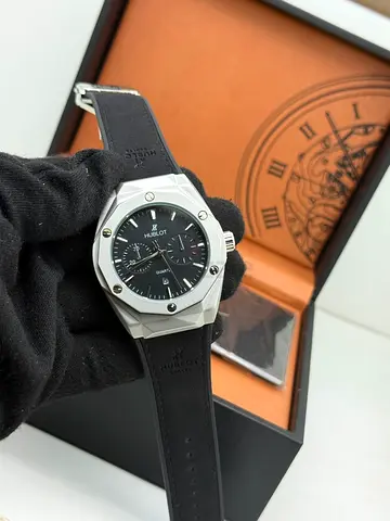 Hublot mens quartz watch