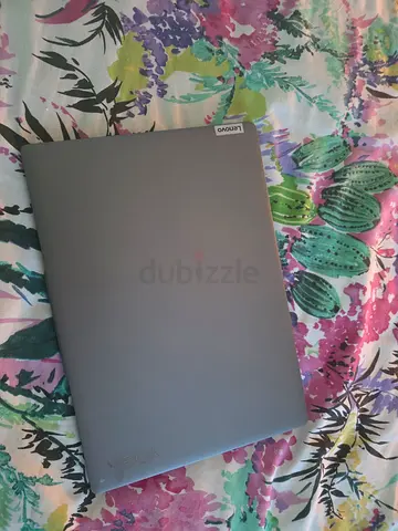 Lenovo laptop - used, good condition (closed view)