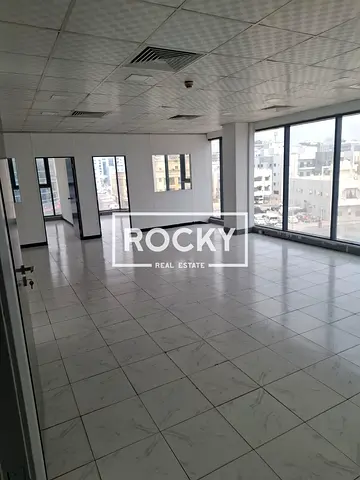 PARTITIONED OFFICE | PRIME LOCATION | PRIVATE WASHROOM & KITCHEN
