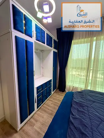 غرفتين وصاله مفروش _ أطلاله بحريه ممتازه _ فرش علي احدث الموديلات _ مع جيم ومسبح _ قريب من كل الخدمات