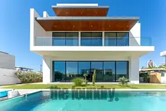 Brand New Custom Built Waterfront Villa in La Mer - Amazing Price
