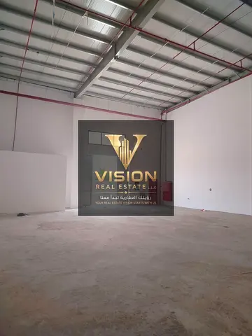 Warehouse for rent with a total area of 2500 square feet in a prime location suitable for all commercial and industrial activities The warehouse is eq