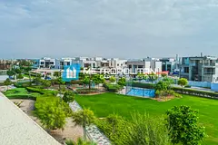 5BR | SINGLE ROW | CORNER UNIT | FACING PARK