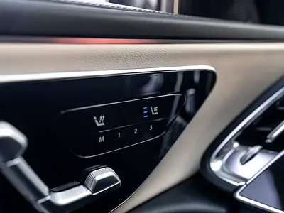 Mercedes-Benz E-Class E 300, миниатюра 12