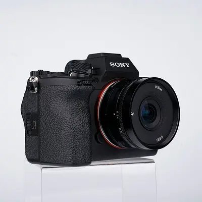 AstrHori 18mm f/8 Shift Lens (Leica L, Black)