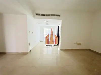 Spacious 2BHK Apartment With Balcony Close to Nadha Park Opposite Ansar Mall