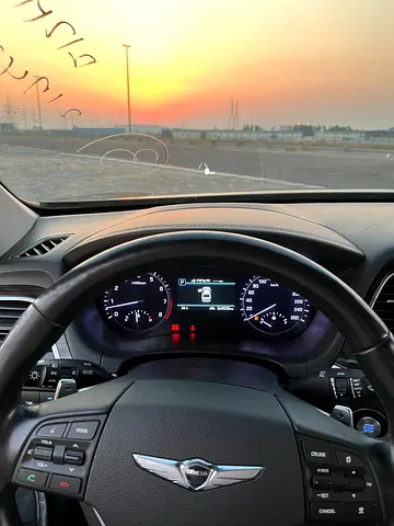2017 Genesis G80 thumbnail 13
