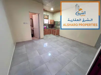 استديو_شامل الفواتير_ مطبخ شبه منفصل_ تكييف اسبليت_بجوار أبراج الفالكون_ سهل المخرج للشارقة ودبي