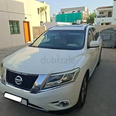 2016 Hybrid Nissan Pathfinder SV - Fully Serviced & Maintained - Reliable Family SUV with great A/C