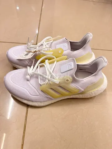 Adidas Ultraboost 22 White Running Shoes EUR 43.7